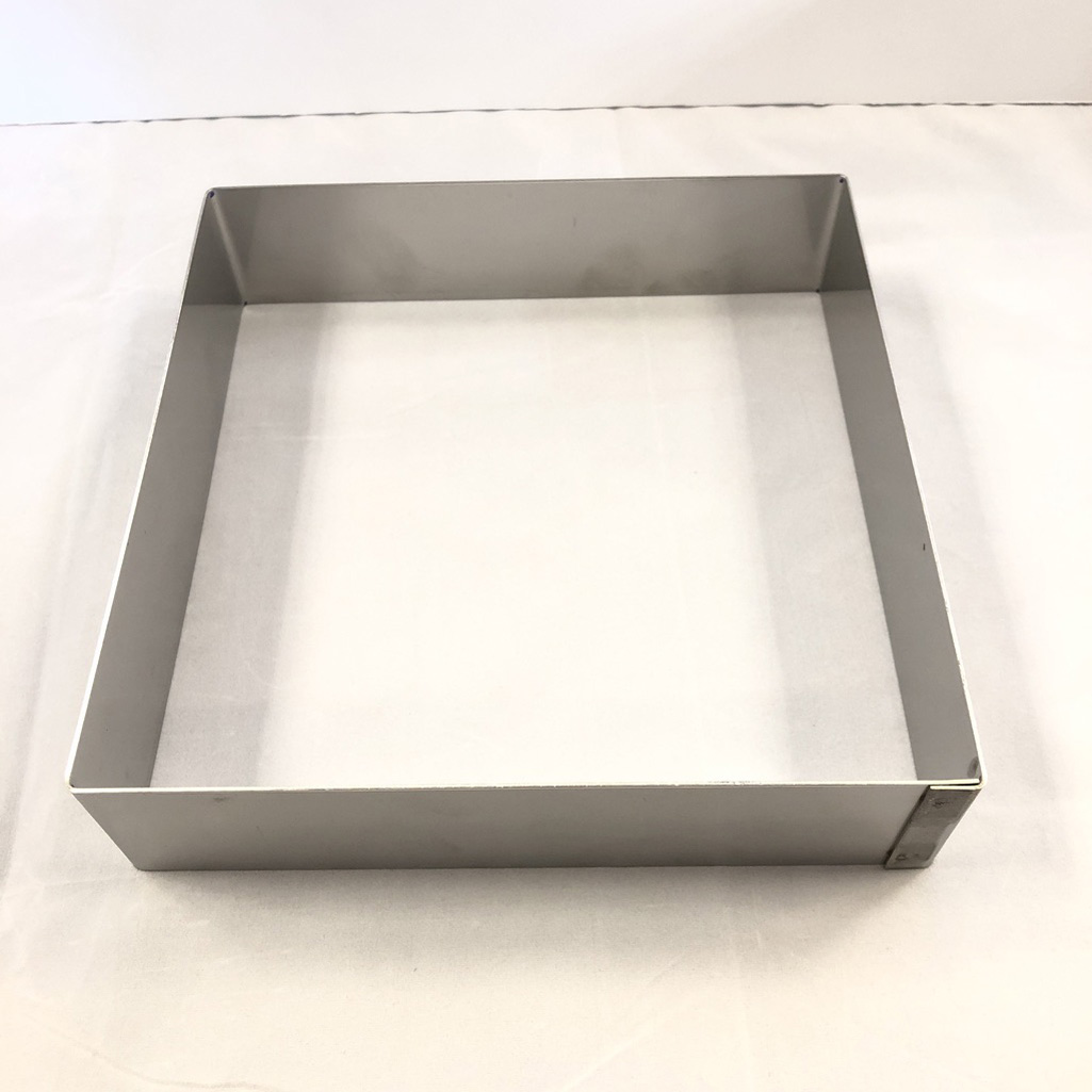 https://www.glasshousestore.com/wp-content/uploads/2020/06/1222-Square-Stainless-Steel-Casting-Mold.jpg