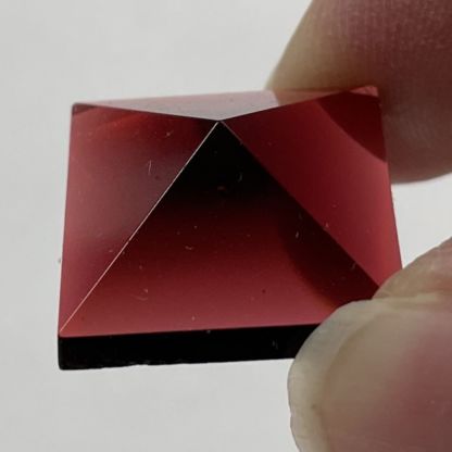 Pyramid Square 26mm Jewel - Red PT26-10