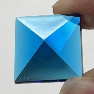 Pyramid Square 18mm Jewel - Turquoise PT18-05