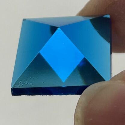 Pyramid Square 18mm Jewel - Turquoise PT18-05 - Image 2