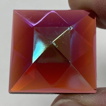 Dichroic Square 25mm Jewel RQ25-340 Cranberry - Image 2
