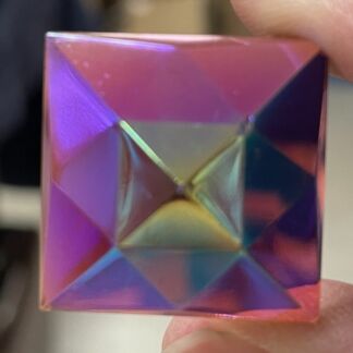 Dichroic Square 25mm Jewel RQ25-340 Cranberry
