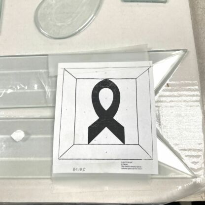 Ribbon Beveled Glass Background Cluster - MEC145